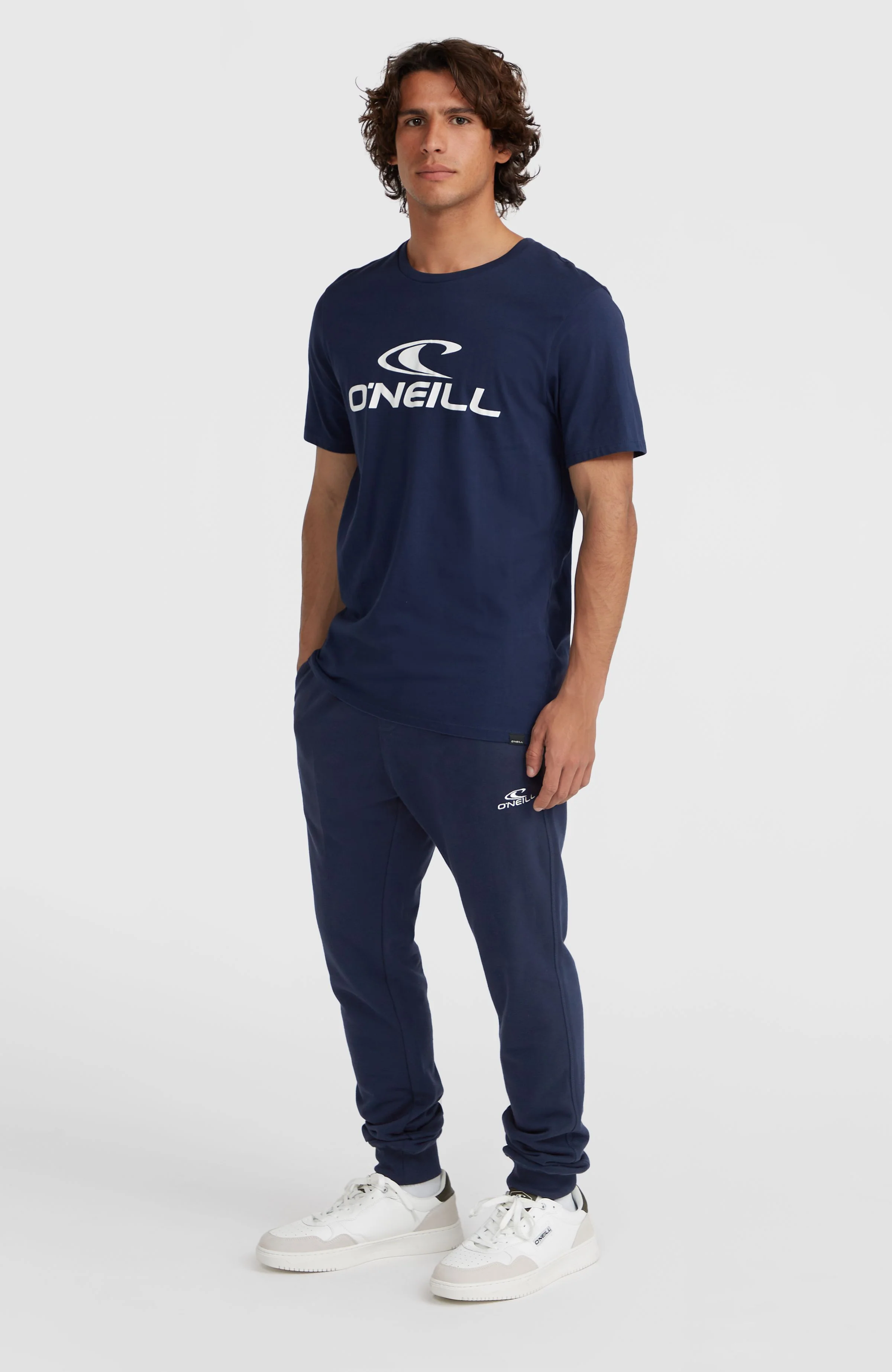 11162-o-neill-small-logo-sweatpants-ink-blue-1.webp O'Neill Small Logo Sweatpants | Ink Blue