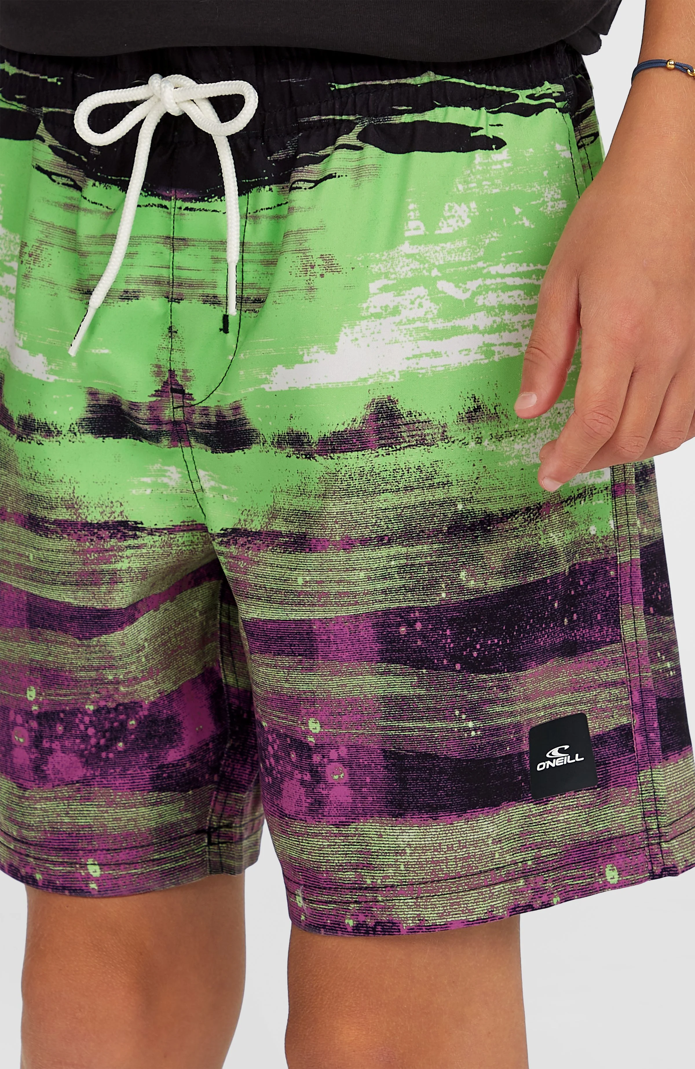 14592-cali-gradient-14-swim-shorts-black-melted-stripe-boys-1.webp Cali Gradient 14'' Swim Shorts | Black Melted Stripe Boys