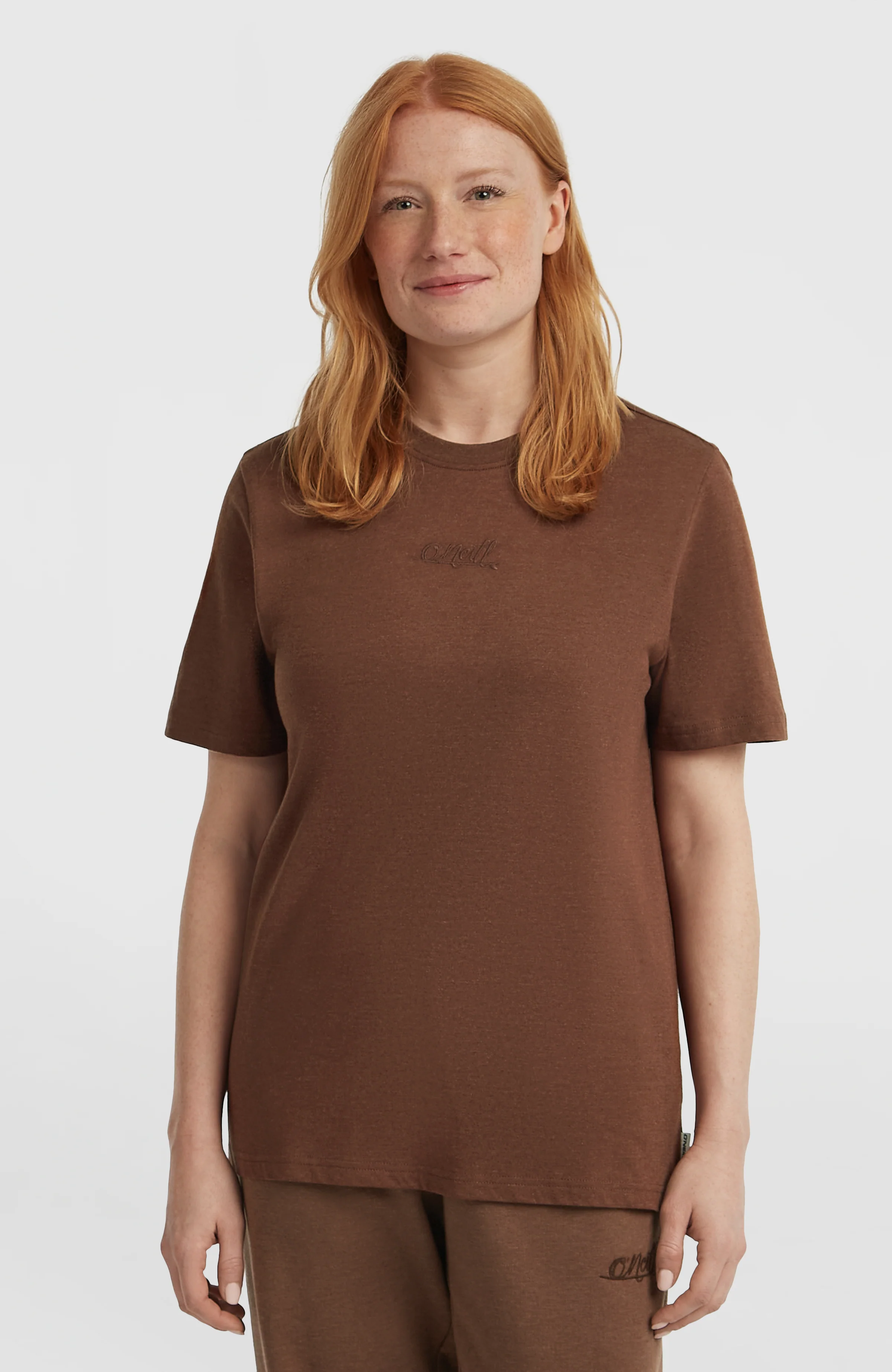 17251-essentials-script-t-shirt-hazel-spice-1.webp Essentials Script T-Shirt | Hazel Spice