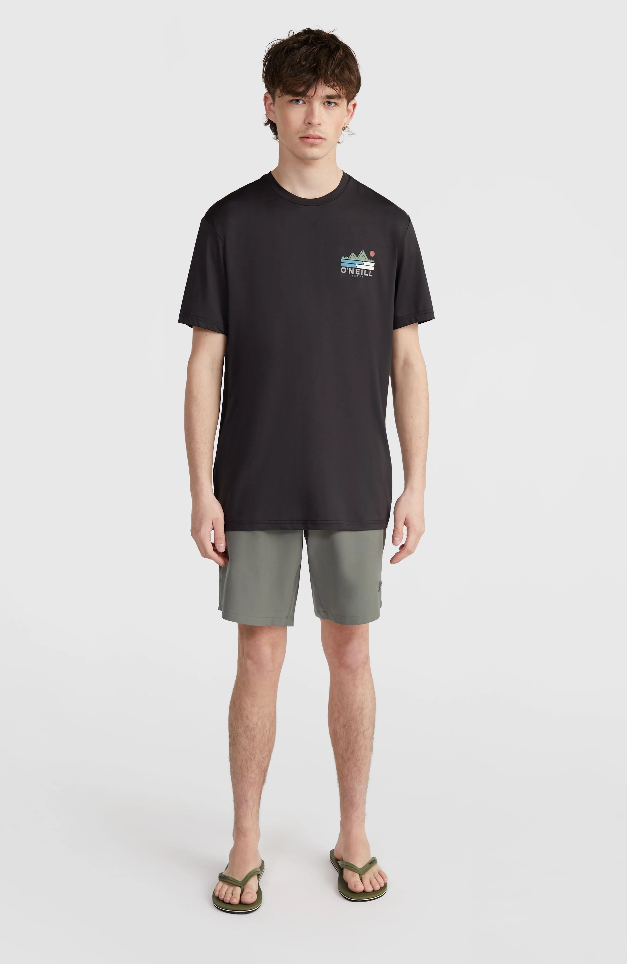 17582-hybrid-chino-shorts-military-green-1.webp Hybrid Chino Shorts | Military Green