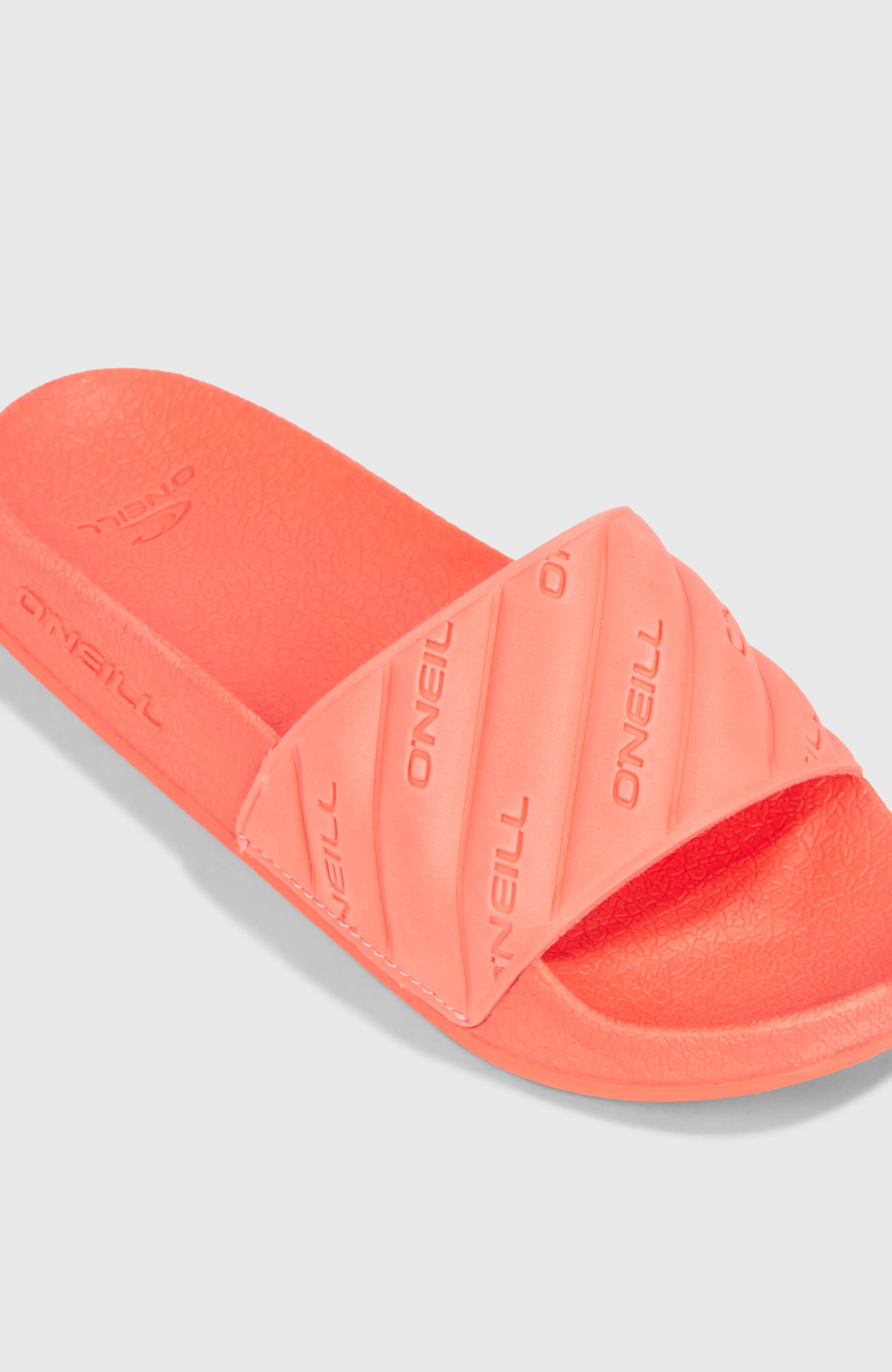 17915-o-neill-slides-froly-3.webp O'Neill Slides | Froly