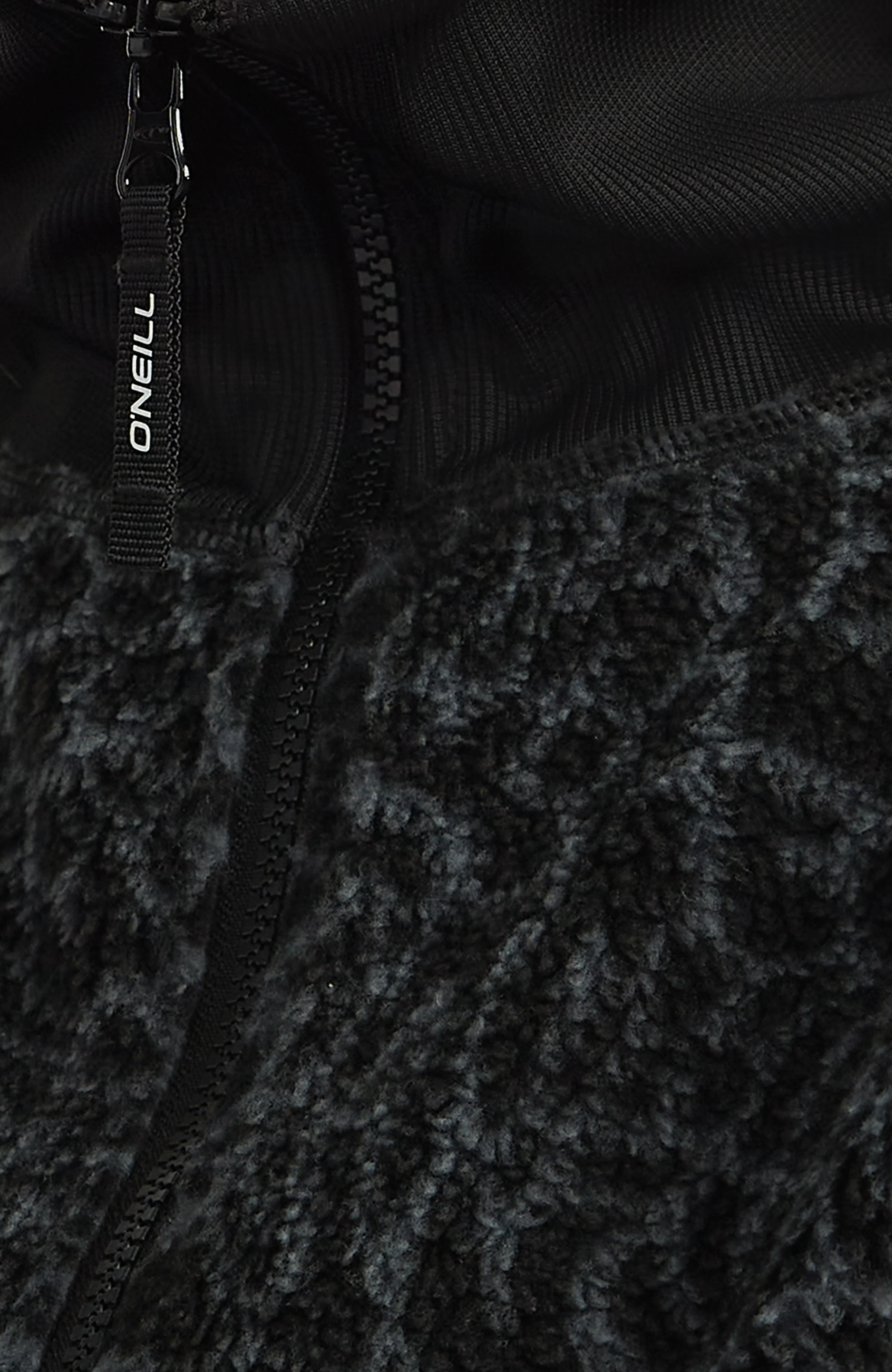 Must-Have Half-Zip Fleece | Black Animalica