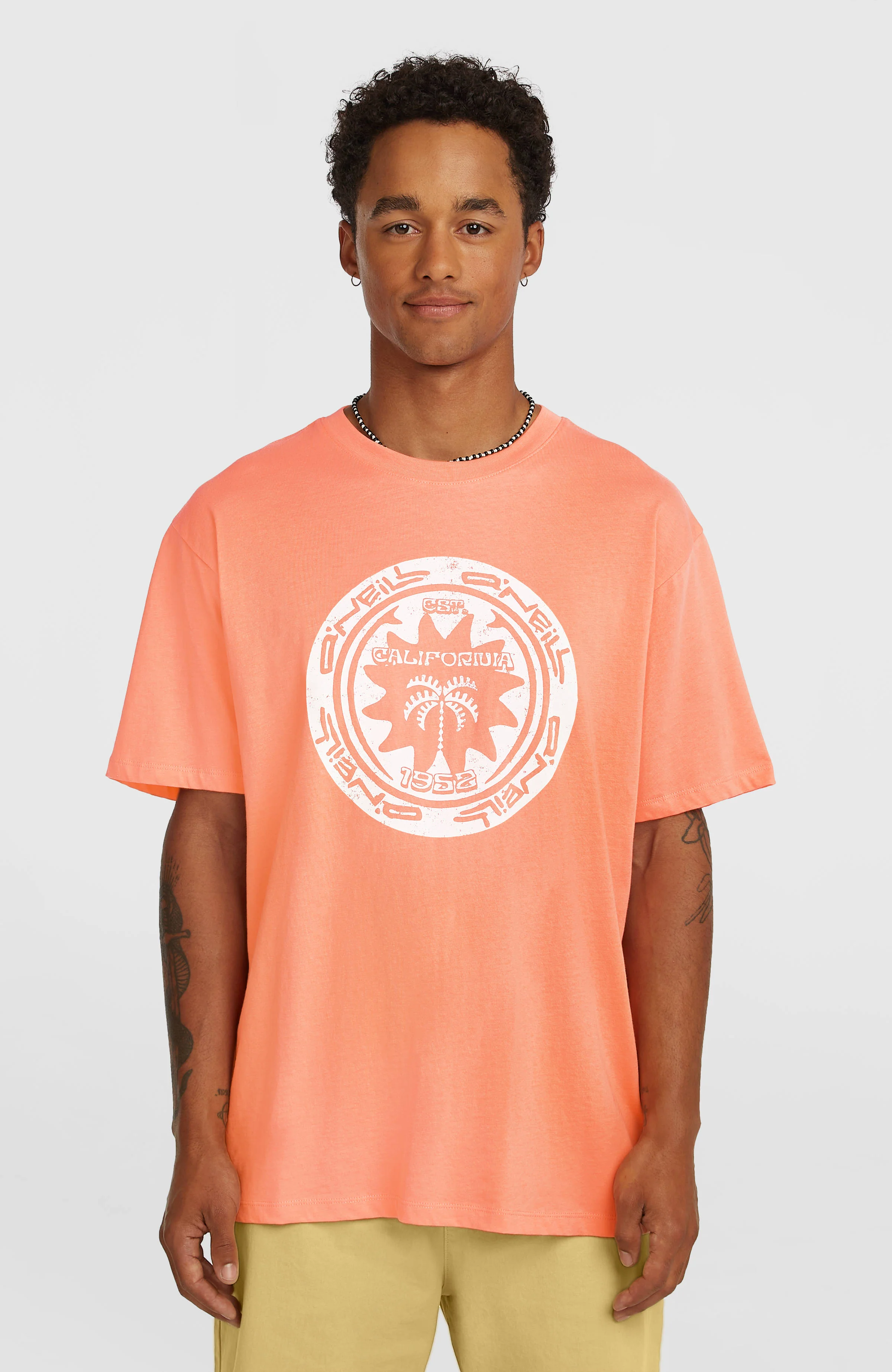 1855-o-neill-must-have-graphic-t-shirt-funky-peach-1.webp O'Neill Must-Have Graphic T-Shirt | Funky Peach