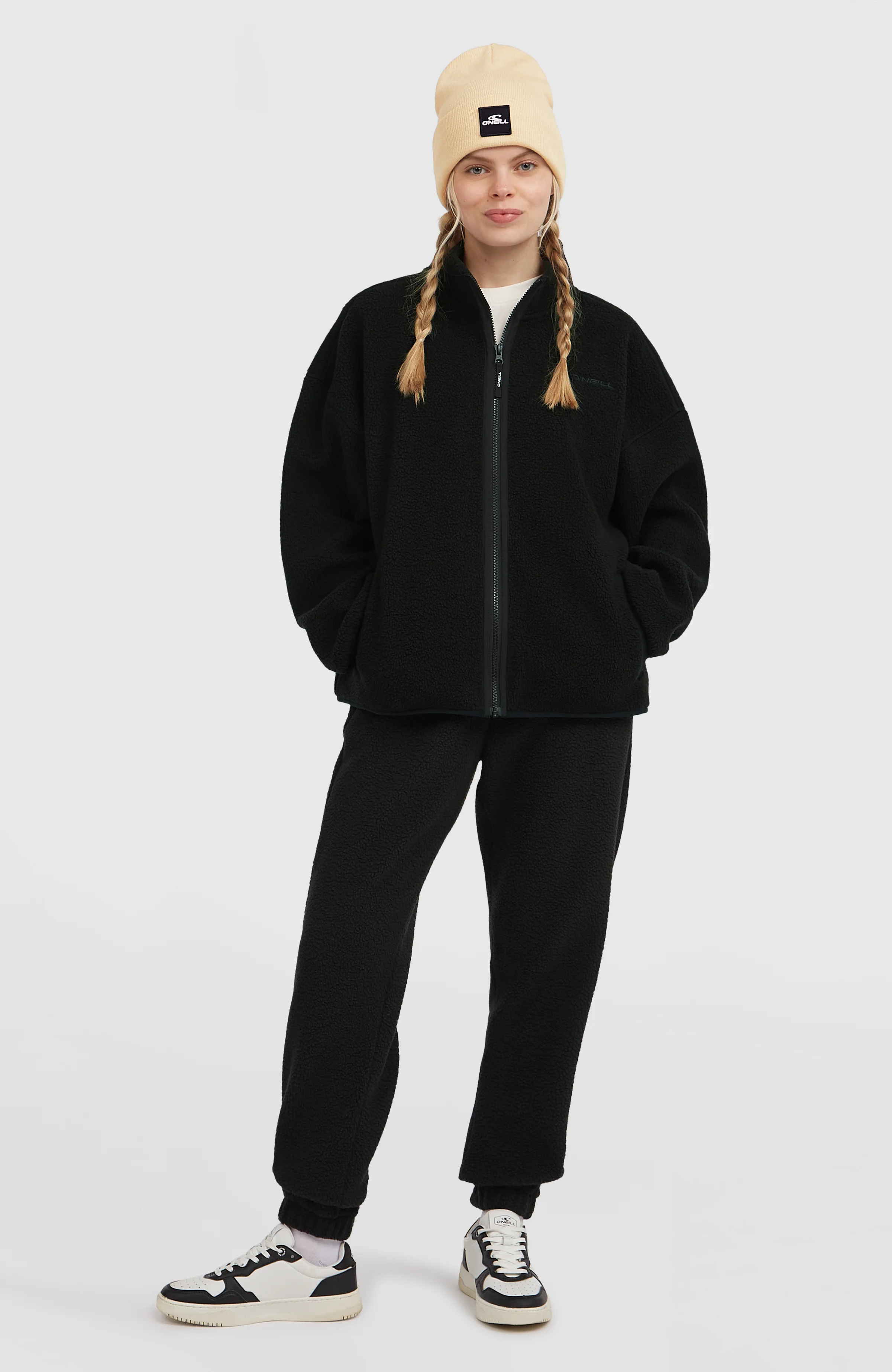 18642-must-have-high-pile-sweatpants-black-out-1.webp Must-Have High-Pile Sweatpants | Black Out