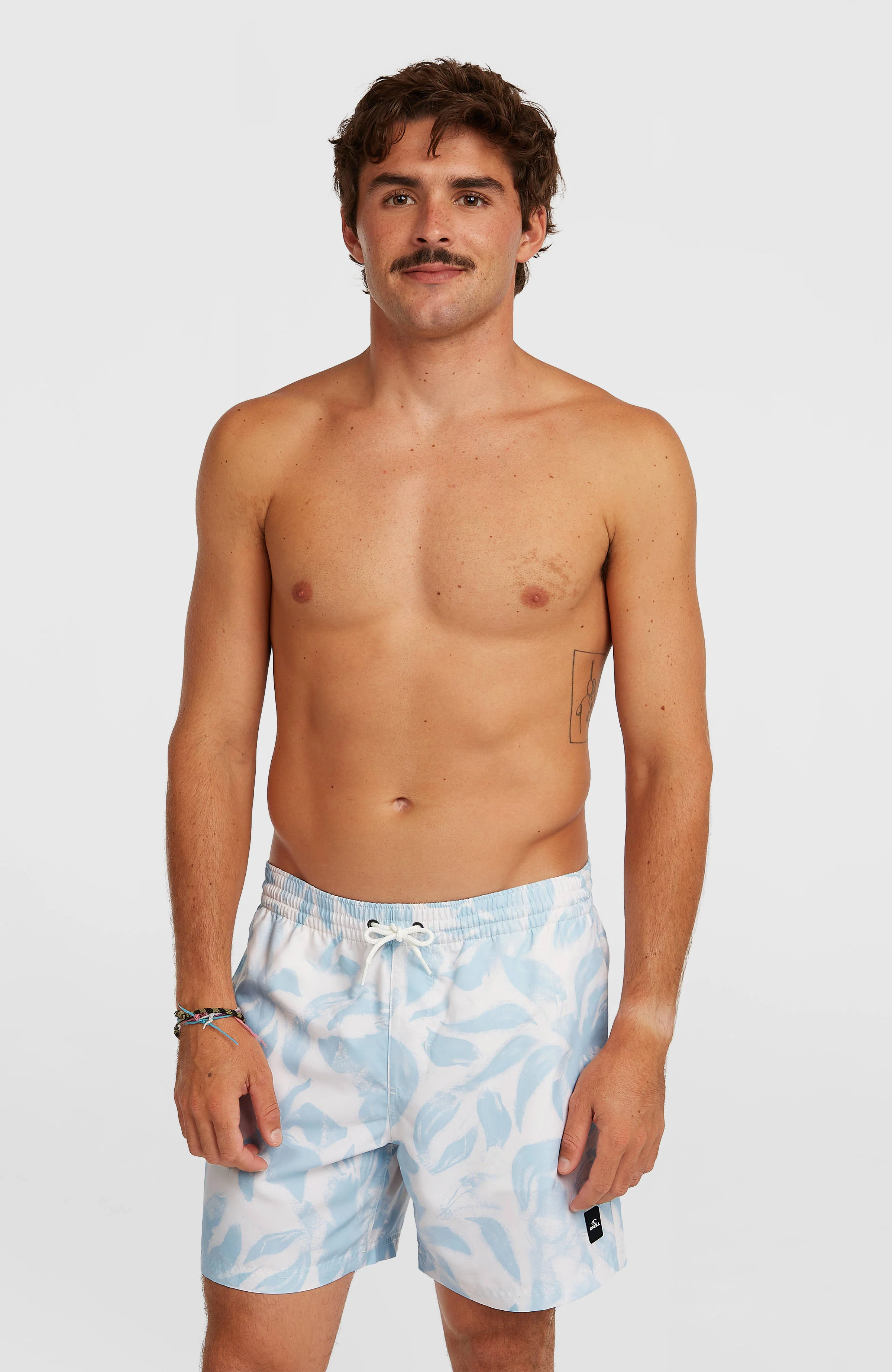 1905-o-neill-print-16-swimshorts-white-spray-flower-1.webp O'Neill Print 16'' Swimshorts | White Spray Flower