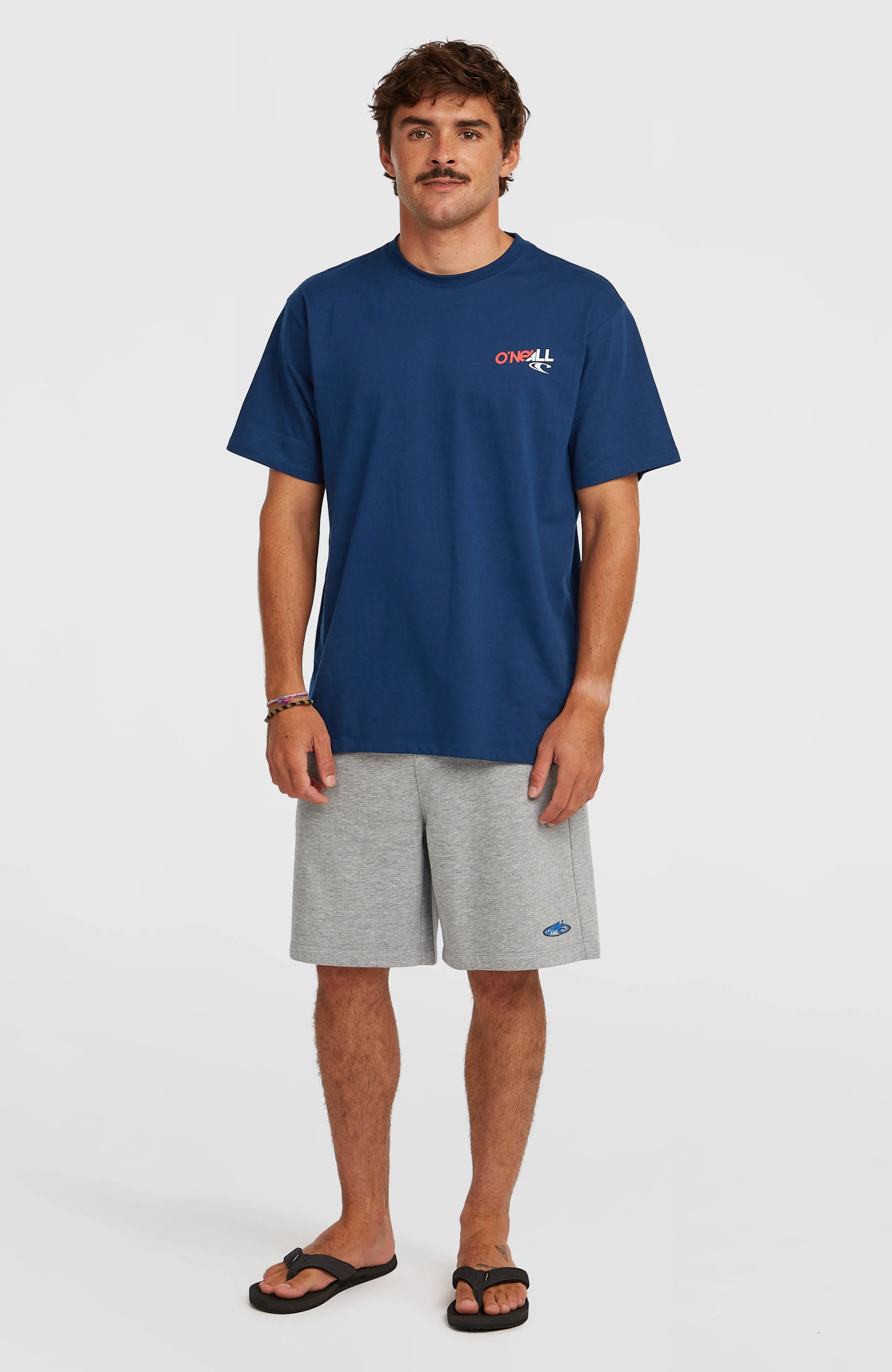 2537-essentials-90s-sweatshorts-silver-melee-1.webp Essentials 90s Sweatshorts | Silver Melee