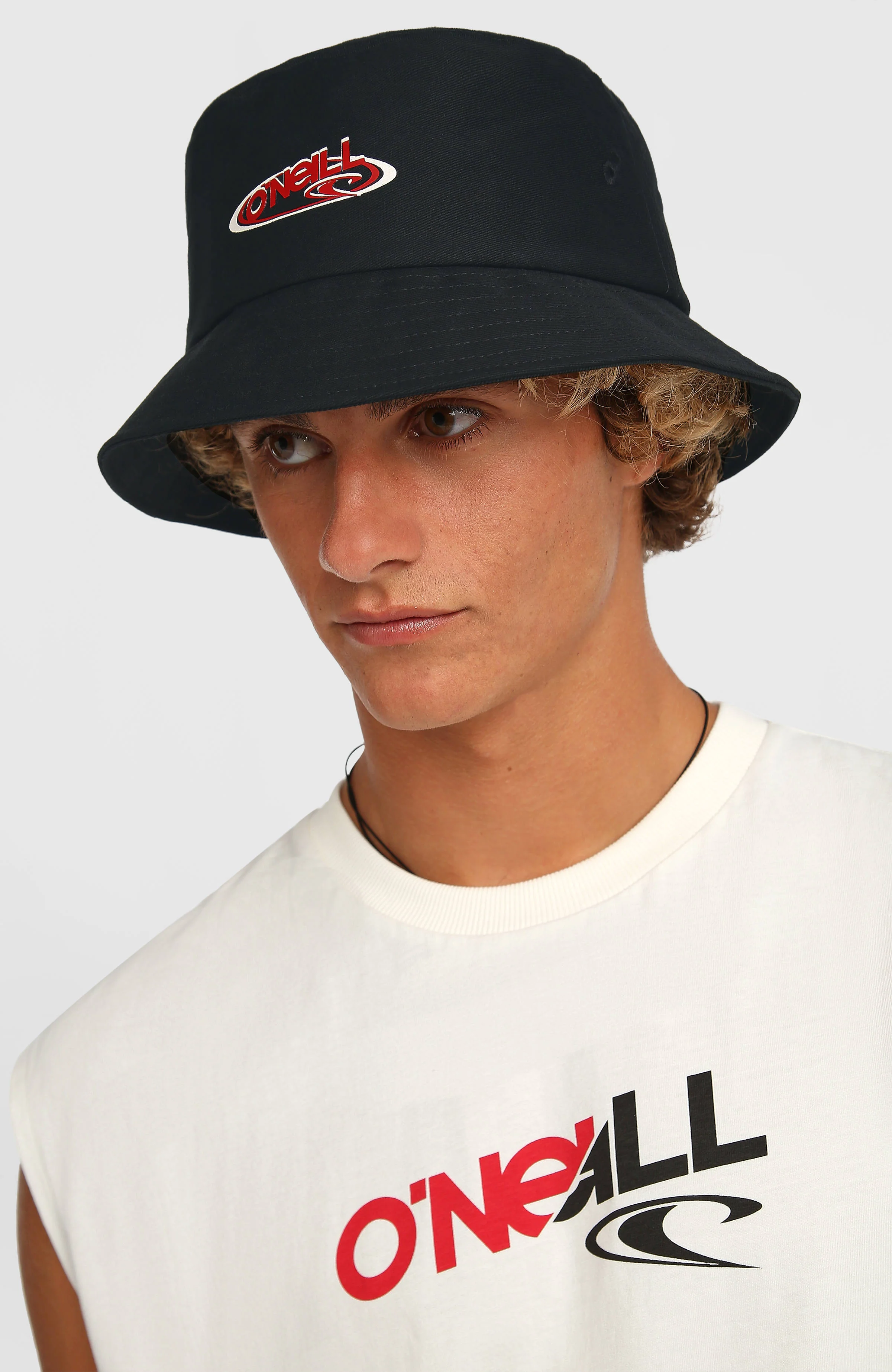 3-o-neill-bucket-hat-black-out-2.webp O'Neill Bucket Hat | Black Out