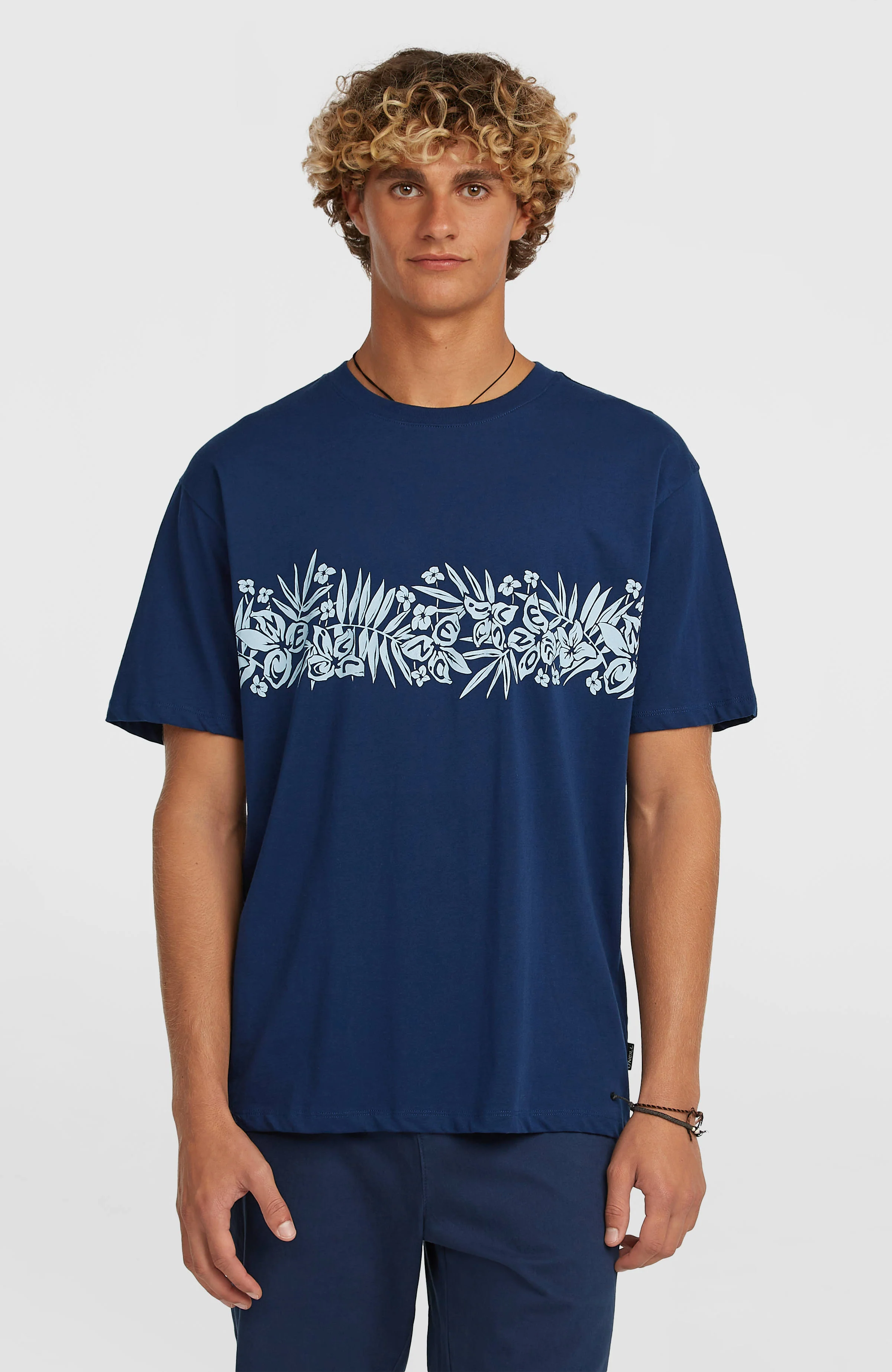 3226-o-neill-uni-flower-t-shirt-english-evening-1.webp O’Neill Uni Flower T-Shirt | English Evening