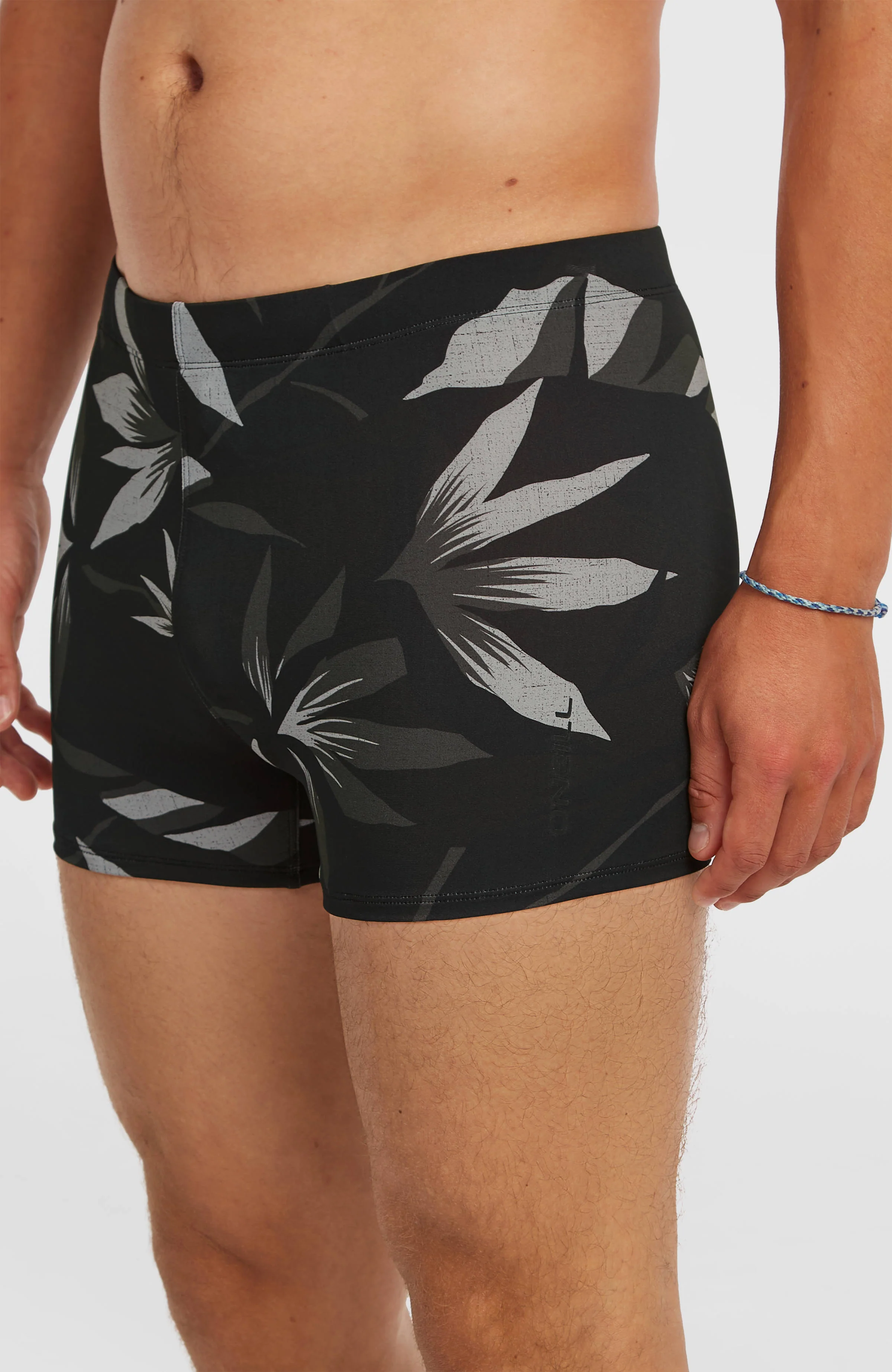 Essentials All-Over-Print Racer | Black Tropicana Small