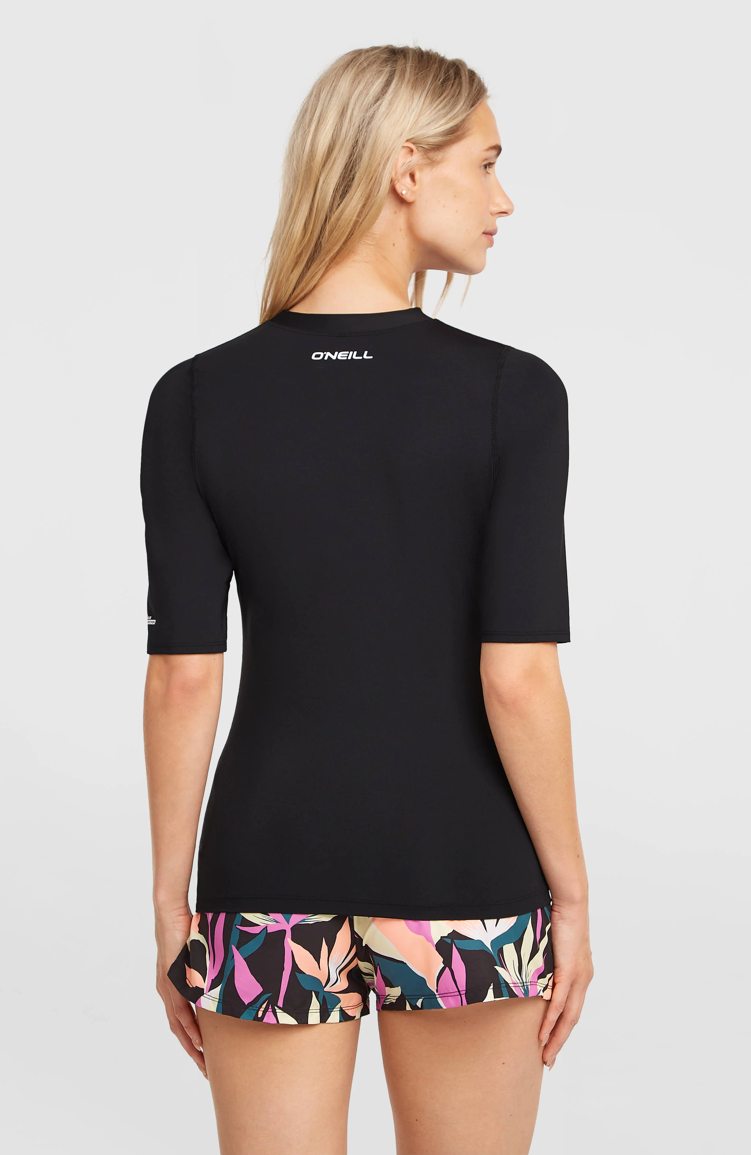 O'Neill Short Sleeve Skin | Black Out