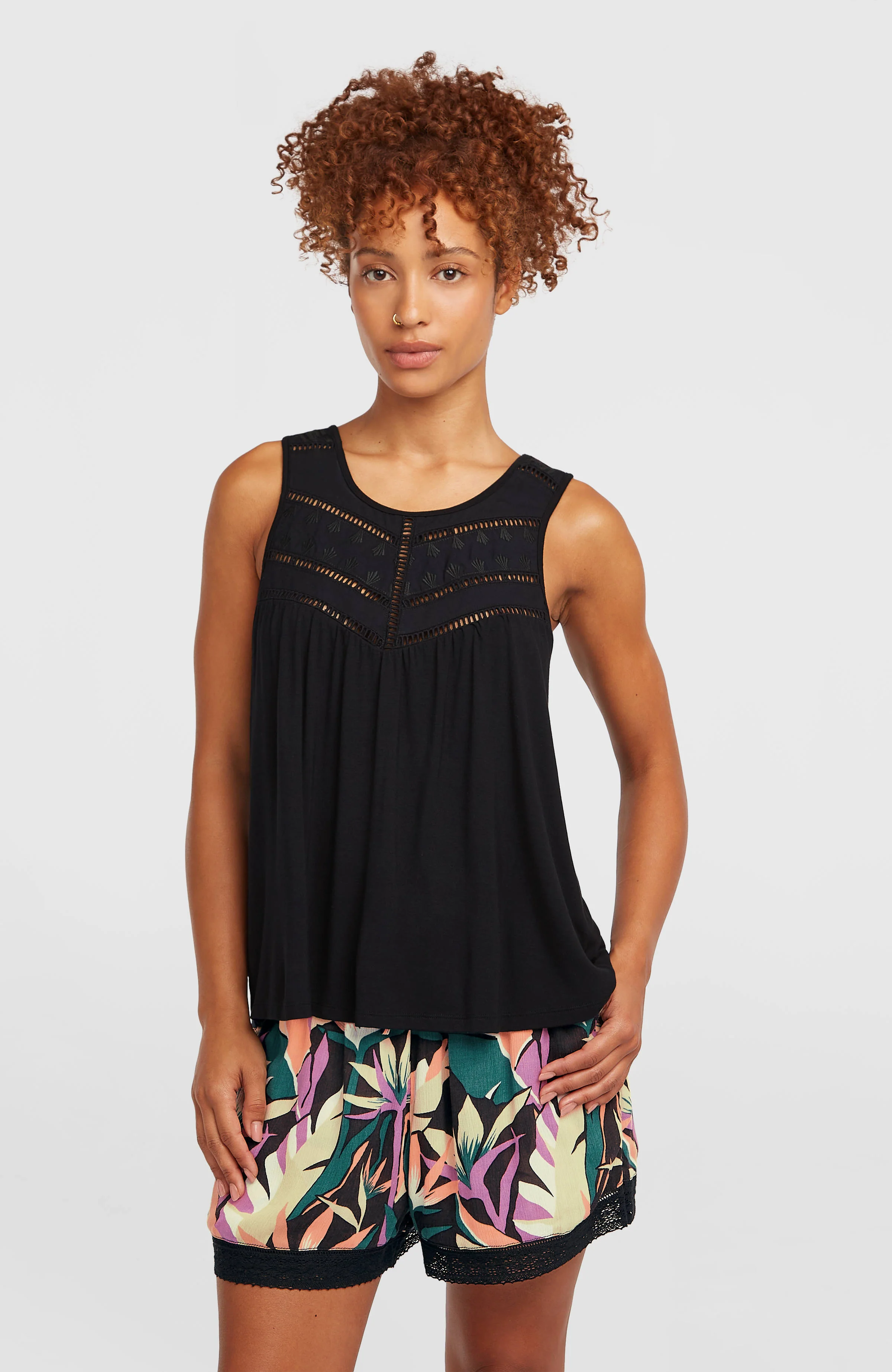 5981-essentials-tokeena-embroidery-tank-black-out-1.webp Essentials Tokeena Embroidery Tank | Black Out
