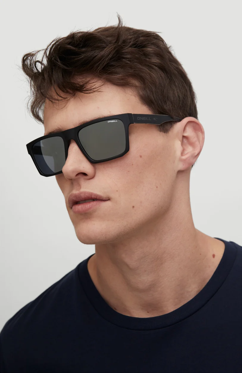 7159-beacons-sunglasses-matte-black-green-retro-print-2.webp Beacons Sunglasses | MATTE BLACK/ GREEN RETRO PRINT