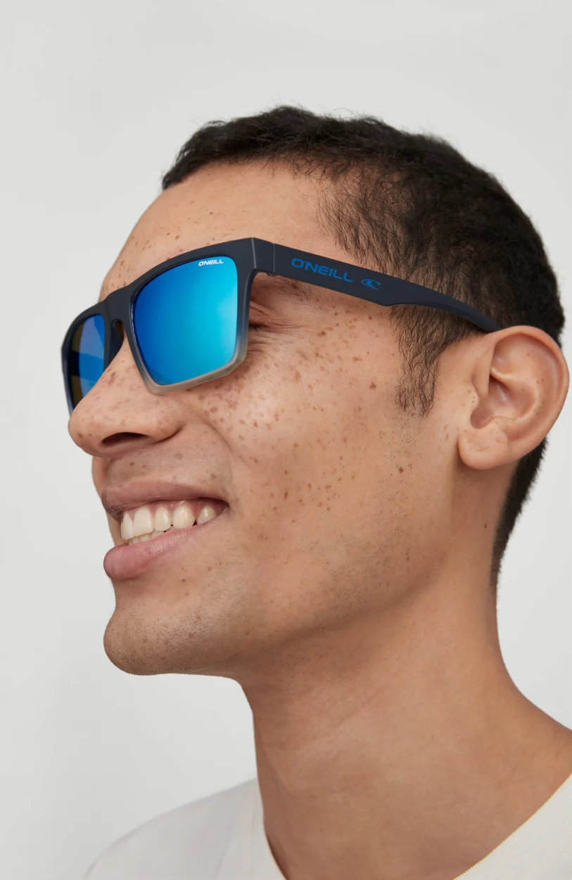7180-beacons-sunglasses-matte-navy-3.webp Beacons Sunglasses | MATTE NAVY