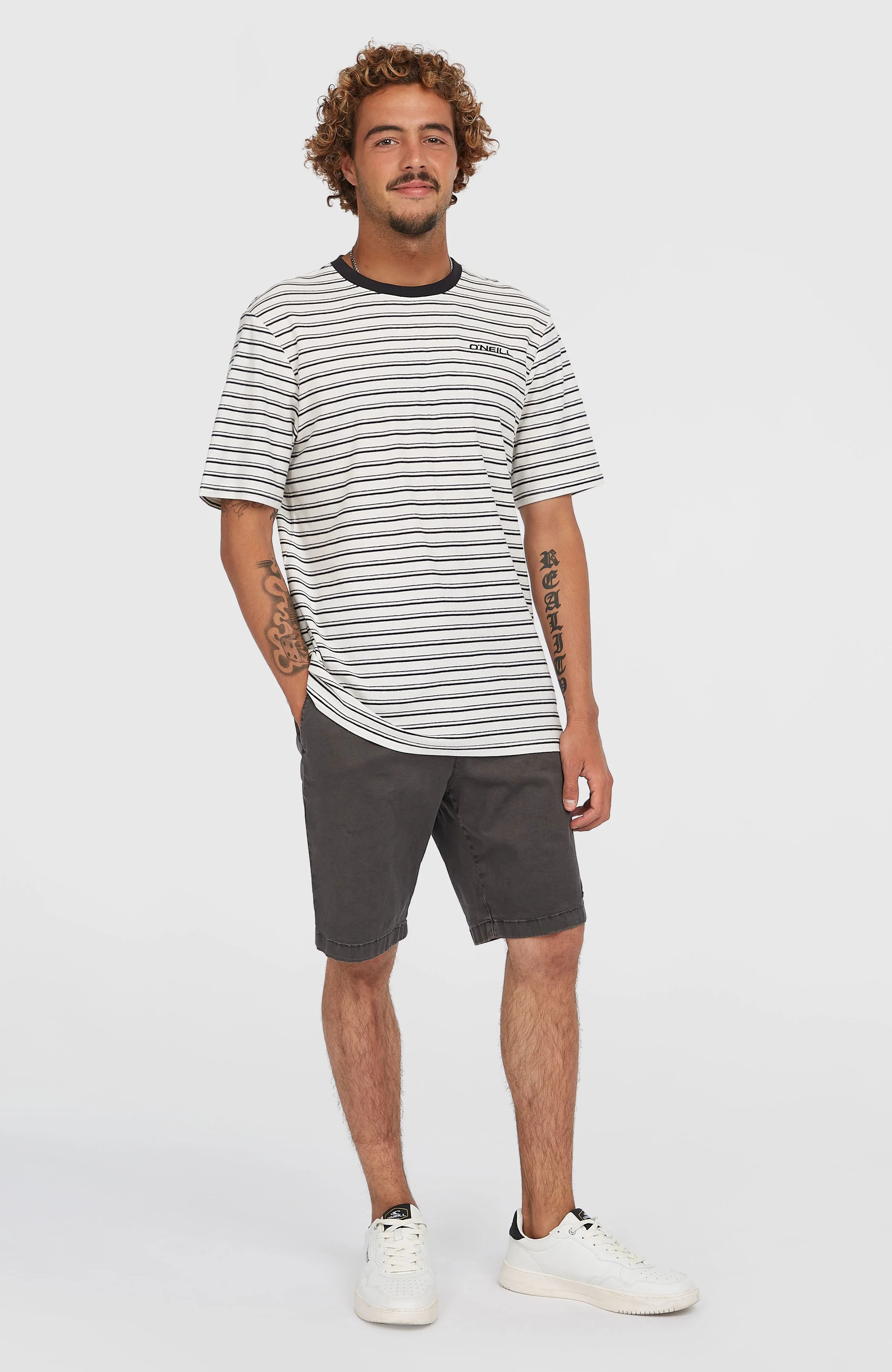 9629-essentials-chino-shorts-raven-1.webp Essentials Chino Shorts | Raven